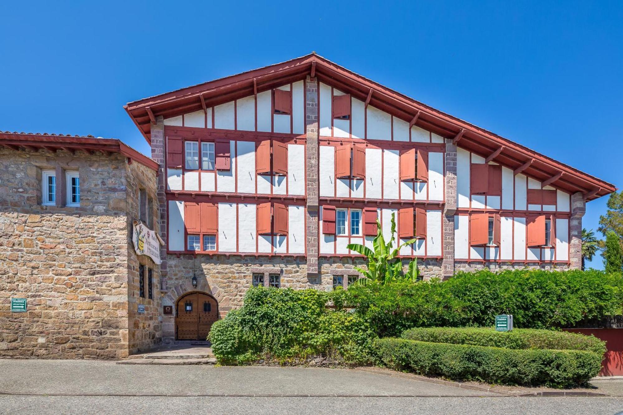 Hotel Ithurria - Teritoria Ainhoa Exterior photo