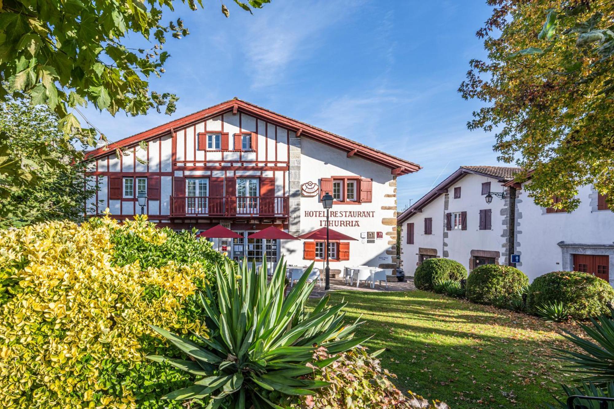 Hotel Ithurria - Teritoria Ainhoa Exterior photo