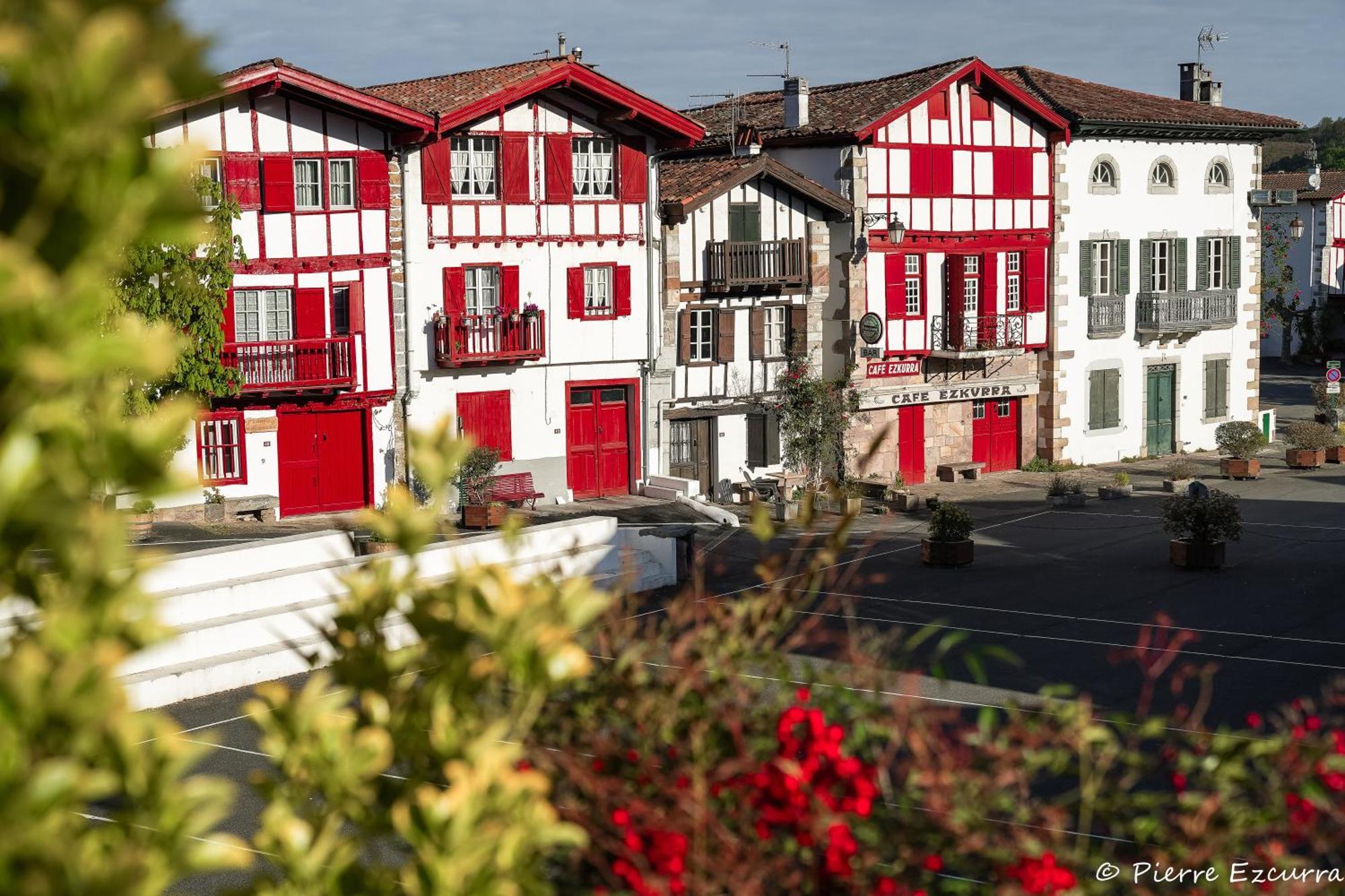 Hotel Ithurria - Teritoria Ainhoa Exterior photo